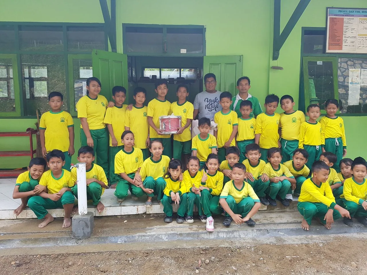 Testomony Drumband (2)